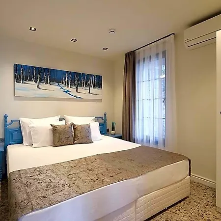 Wolf Hotel 4*